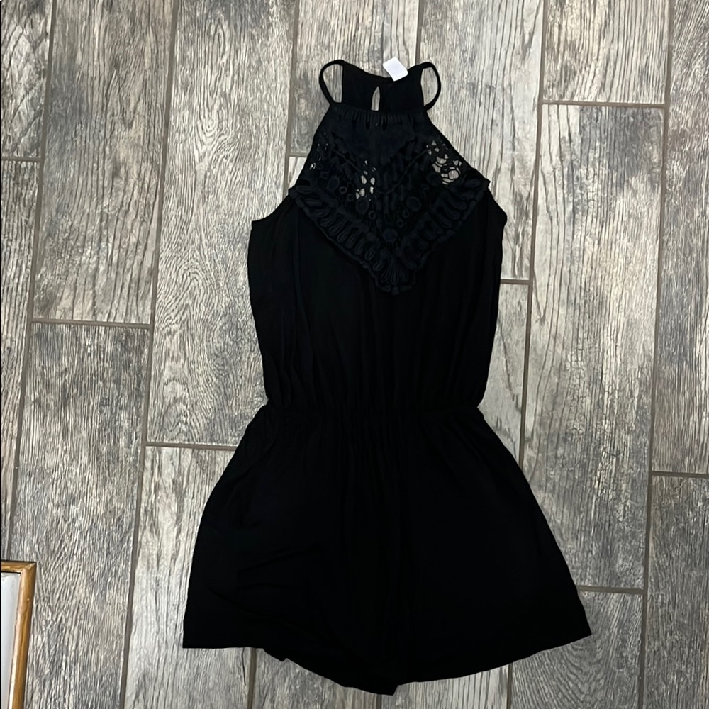 CY Fashion Black Crochet Romper - Picture 2 of 5
